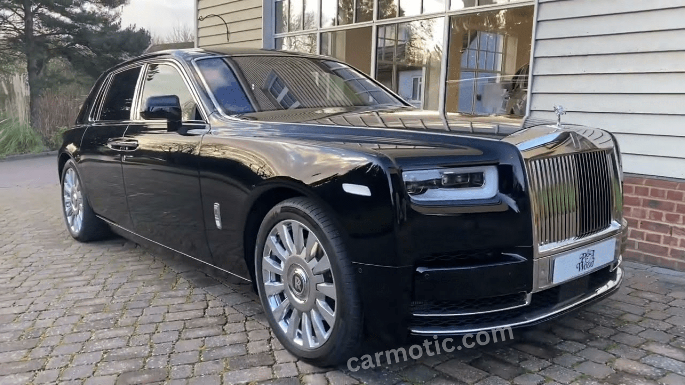 Rolls Royce Phantom 8 Price in India